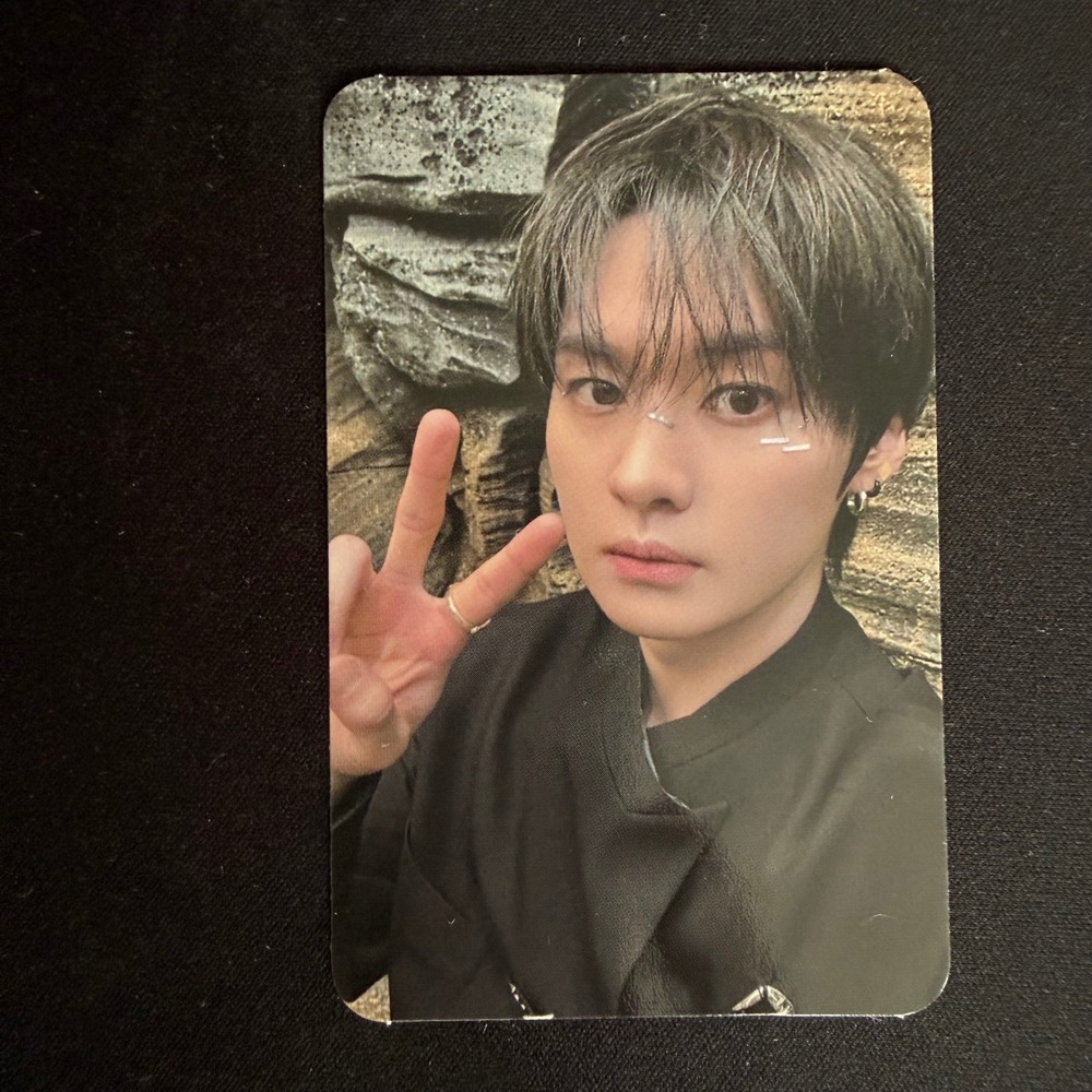 STRAY KIDS Leeknow This & That Yes24 POB Photocard